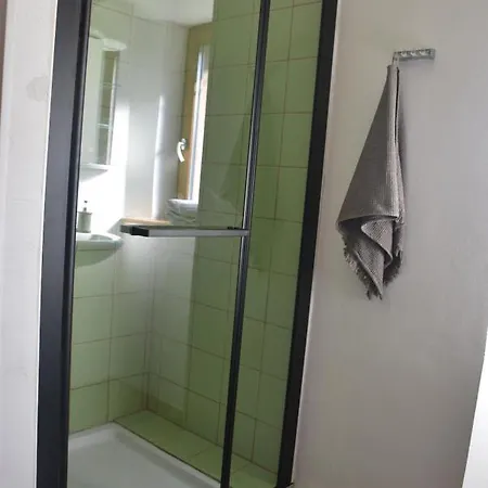 Apartament Dekani Red 205 *